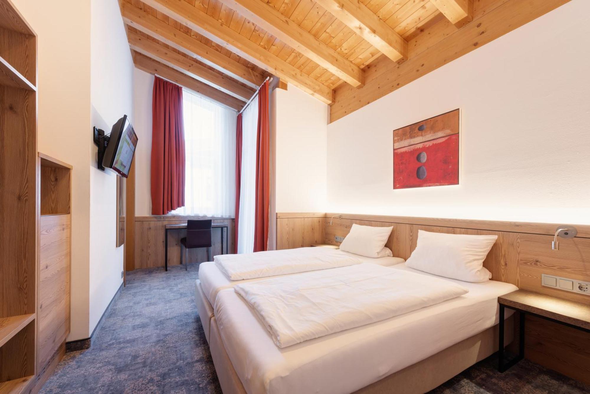 Hotel Alpenland Санкт-Антон-ам-Арльберг Экстерьер фото